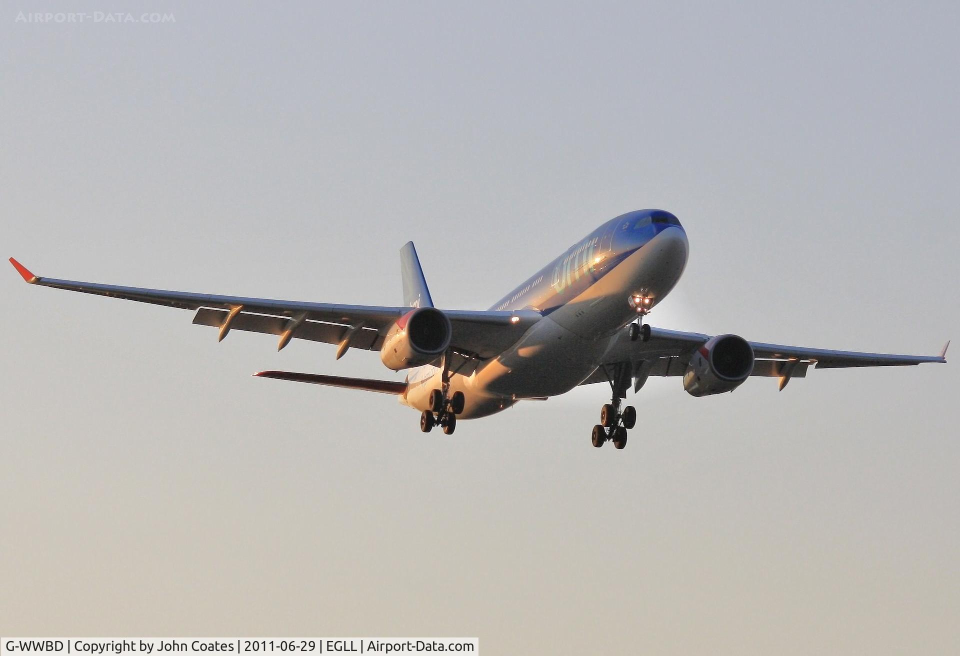 G-WWBD, 2001 Airbus A330-243 C/N 401, Dawn approach to 27L