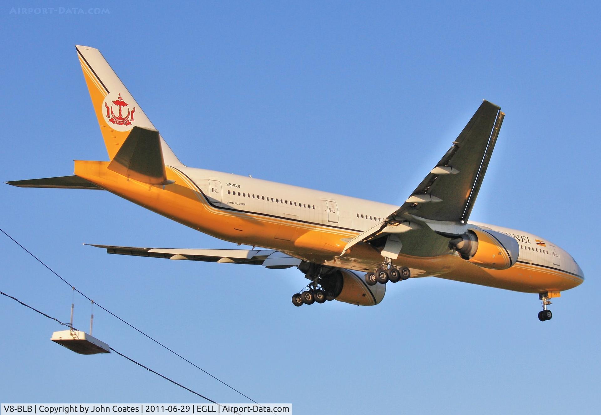 V8-BLB, 2002 Boeing 777-212/ER C/N 30872, Over the A30 for touchdown