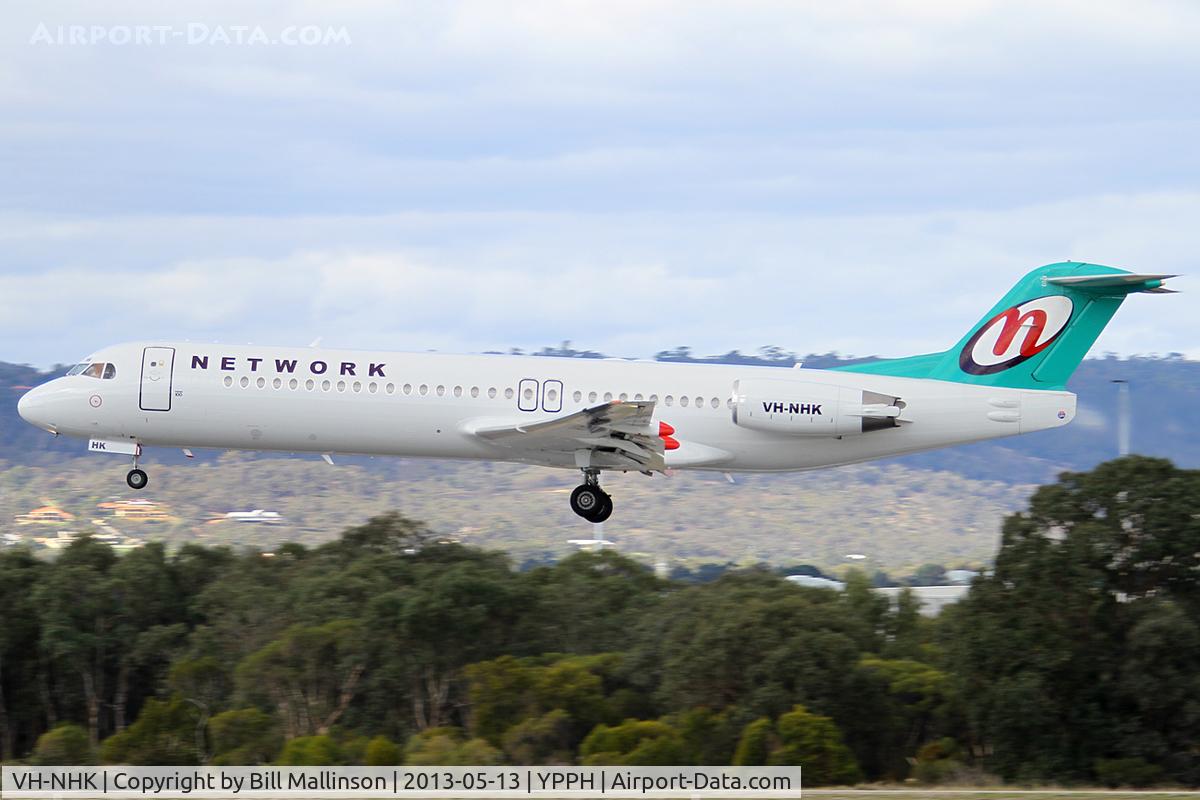 VH-NHK, 1993 Fokker 100 (F-28-0100) C/N 11465, FINALS TO 03