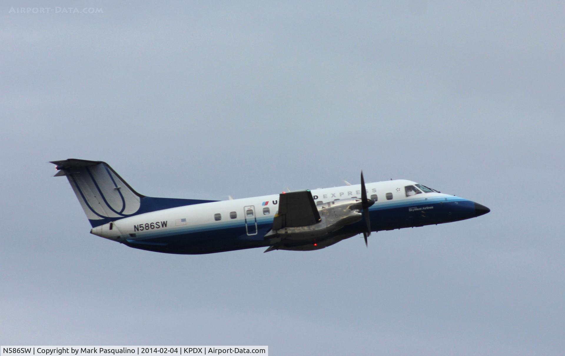 N586SW, 1999 Embraer EMB-120ER Brasilia C/N 120354, EMB-120ER