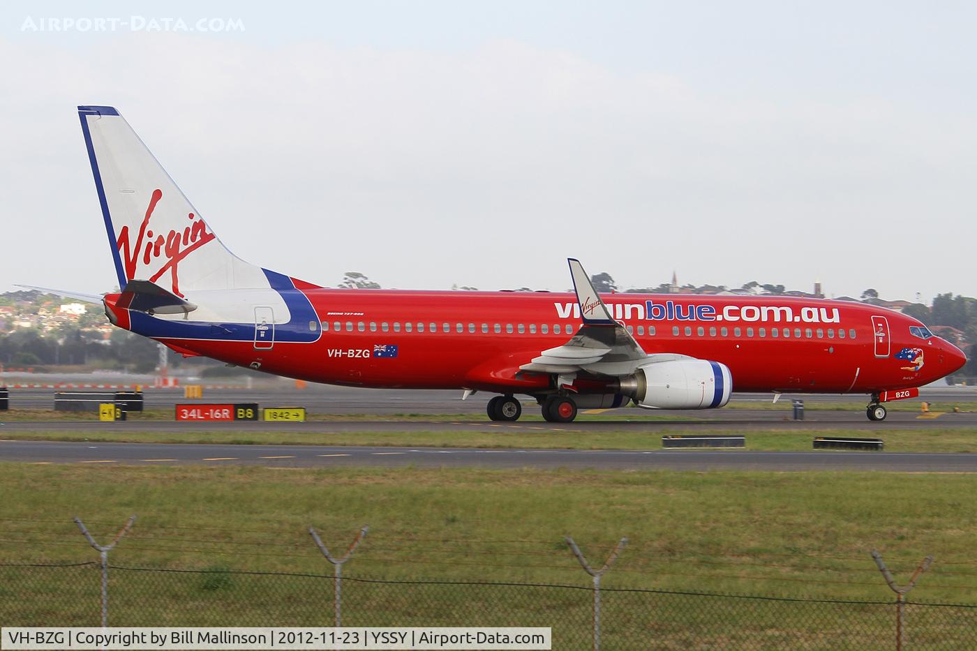 VH-BZG, 2010 Boeing 737-8FE C/N 37822, TAXI TO TERMINAL