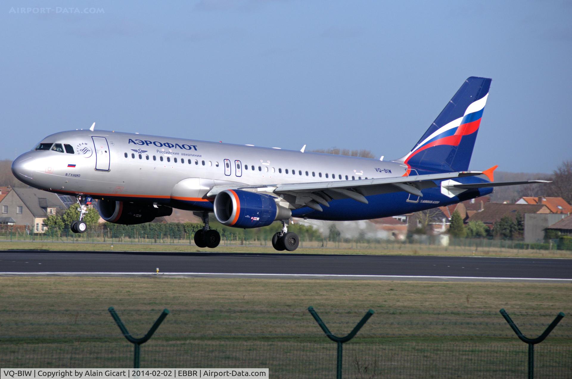 VQ-BIW, 2011 Airbus A320-214 C/N 4579, Landing