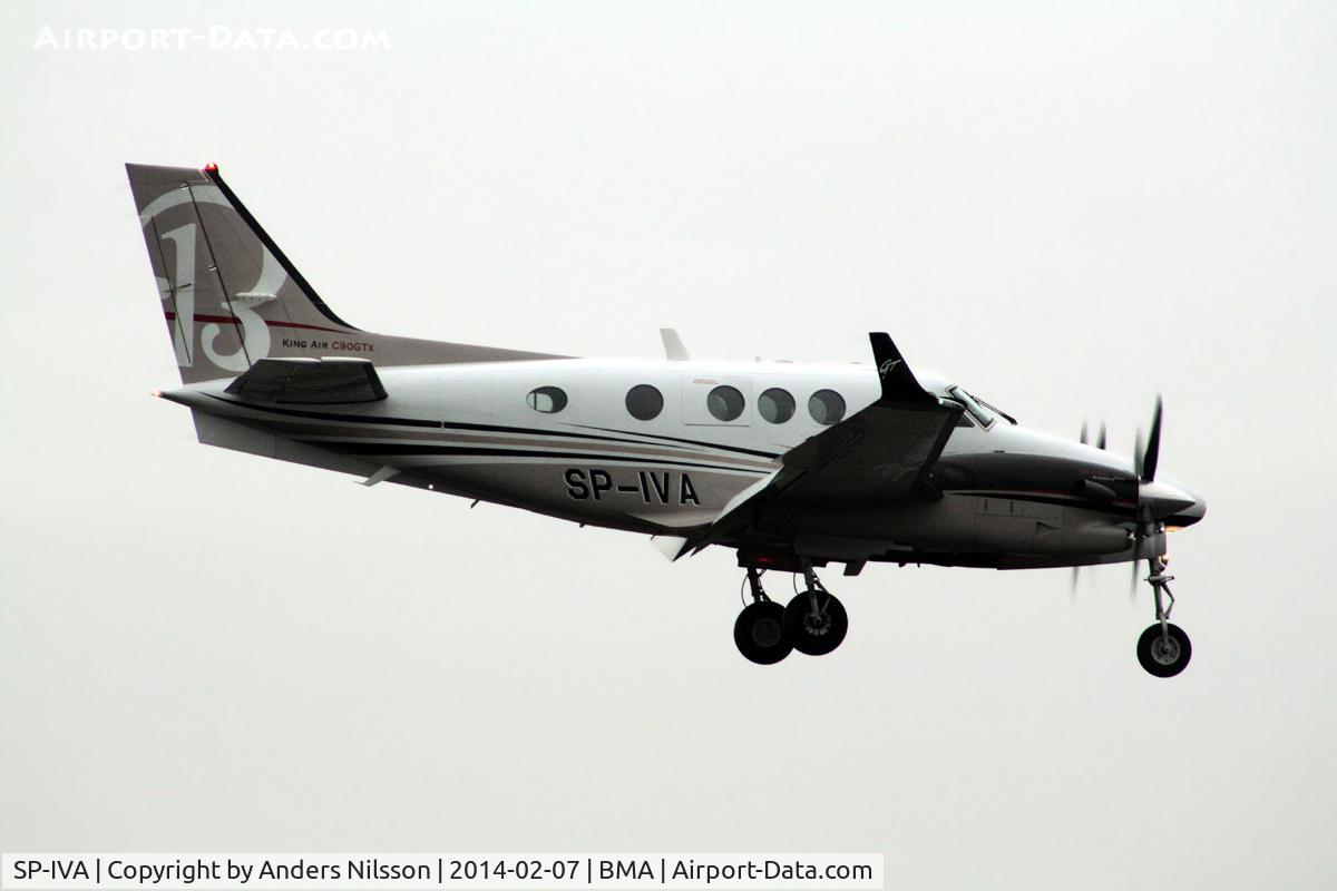 SP-IVA, 2010 Hawker Beechcraft C90GTx C/N LJ-1978, On final for runway 12. Arriving for engine maintenance at Bromma Air Maintenance AB.