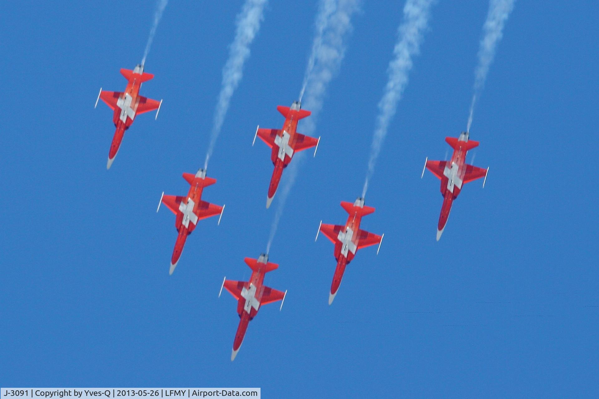 J-3091, Northrop F-5E Tiger II C/N L.1091, Northrop F-5E Tiger II, Capt Simon Billeter, leader of  Swiss Air Force Aerobatic Team 2013, Salon de Provence Air Base 701 (LFMY) Open day 2013