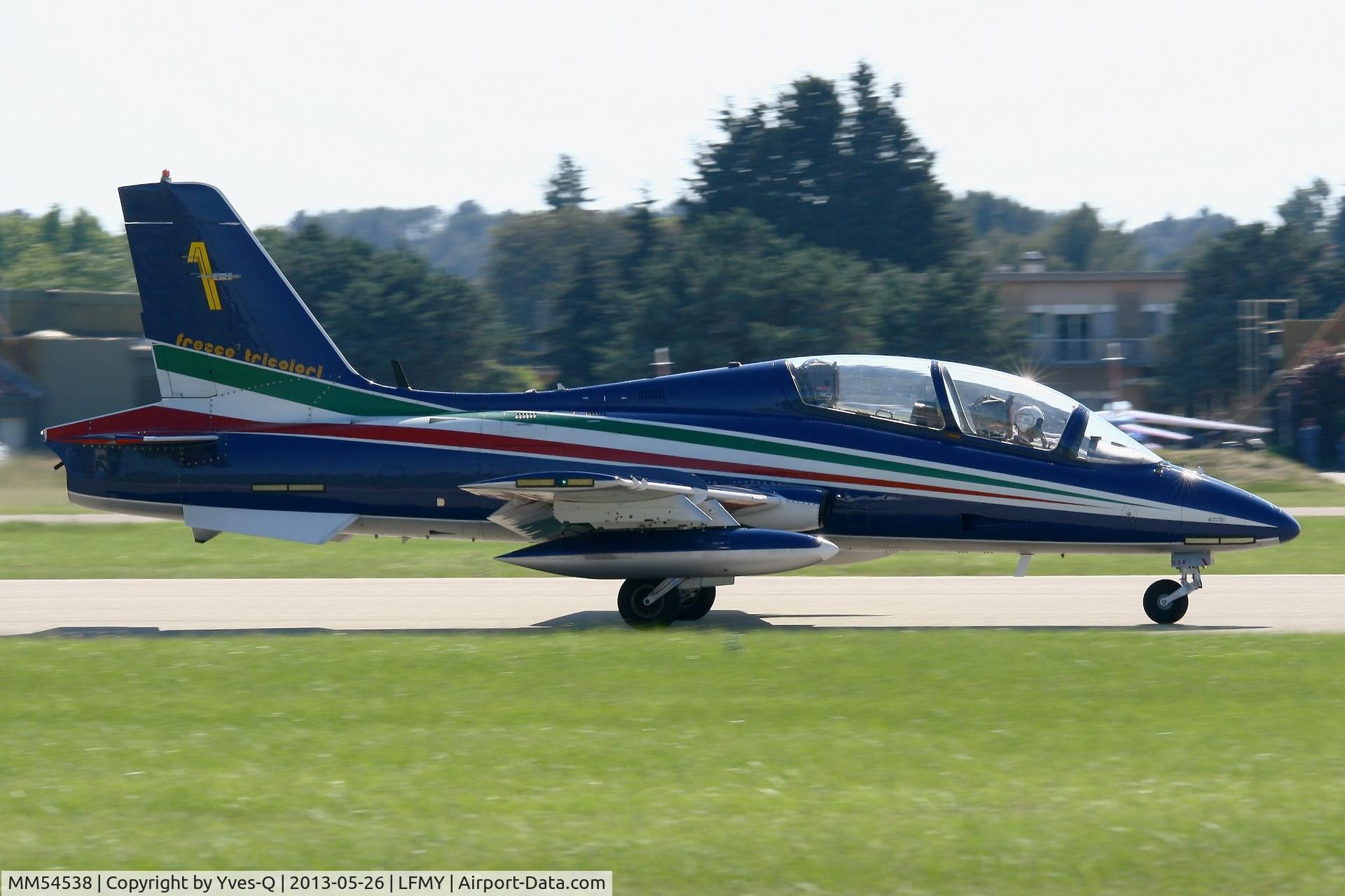 MM54538, Aermacchi MB-339PAN C/N 6759/154/AA070, Italian Air Force Aermacchi MB-339PAN, Number 1 in may 2013, Frecce Tricolori Aerobatic Team Leader, Salon De Provence Air Base 701 (LFMY) Open day 2013