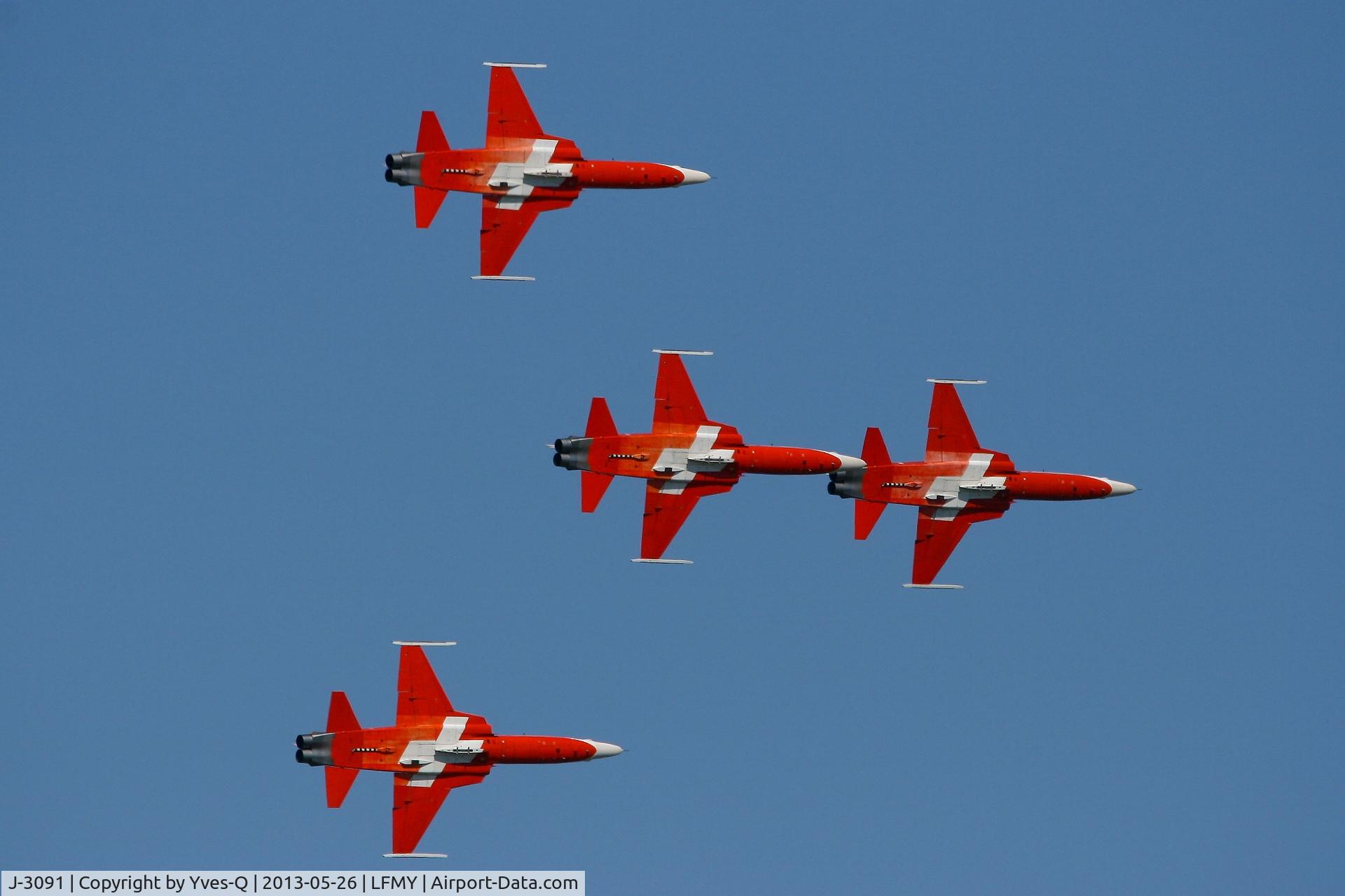 J-3091, Northrop F-5E Tiger II C/N L.1091, Northrop F-5E Tiger II, Capt Simon Billeter, leader of  Swiss Air Force Aerobatic Team 2013, Salon de Provence Air Base 701 (LFMY) Open day 2013