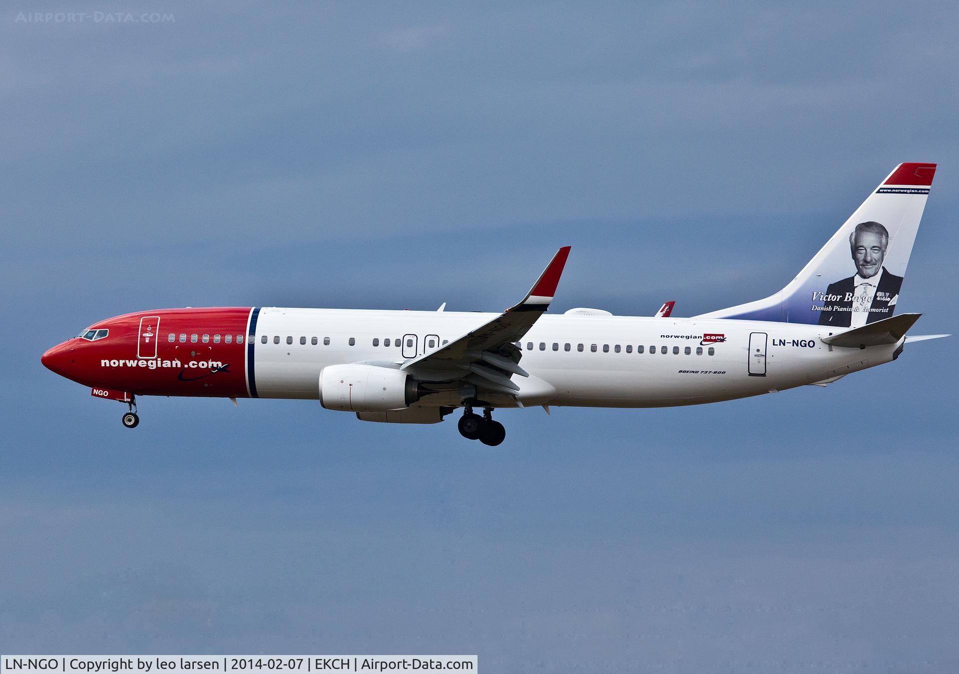LN-NGO, 2013 Boeing 737-8JP C/N 39026, Copenhagen Kastrup 7.2.14 with
Victor Borge on tail.