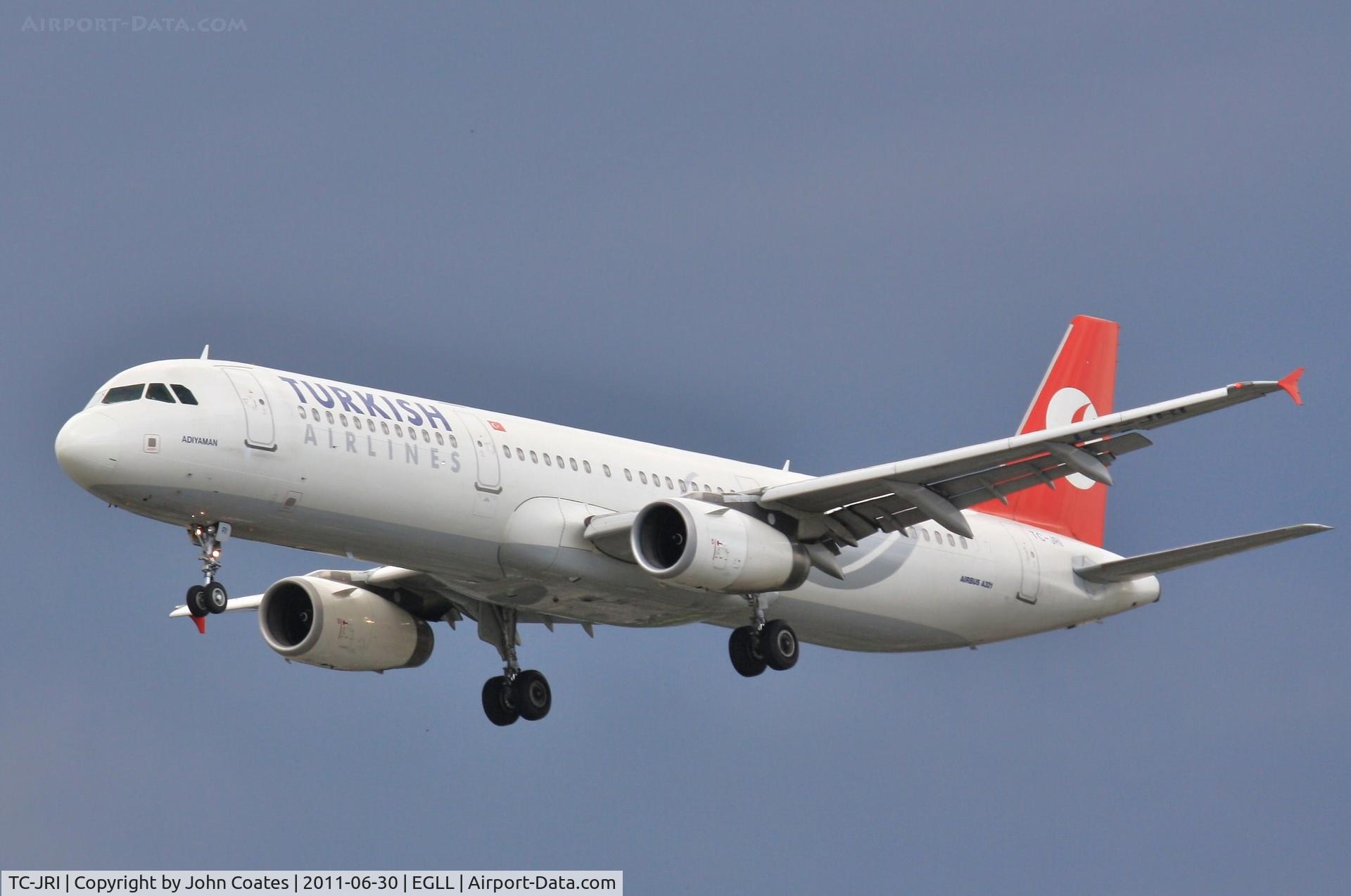 TC-JRI, 2008 Airbus A321-231 C/N 3405, Finals to 27R