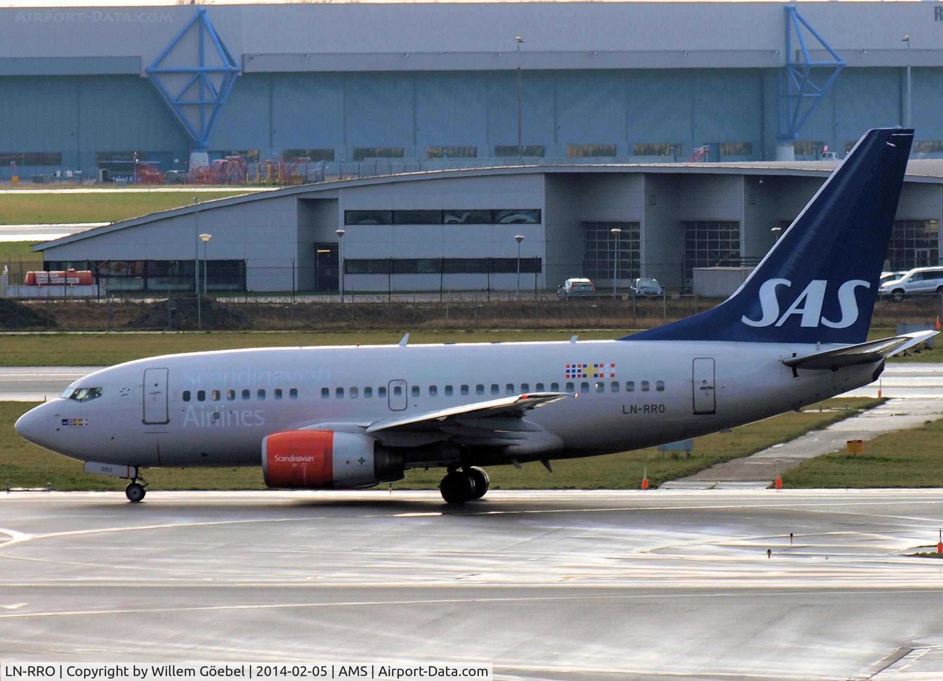 LN-RRO, 1998 Boeing 737-683 C/N 28288, Taxi to runway 18L of Schiphol Airport