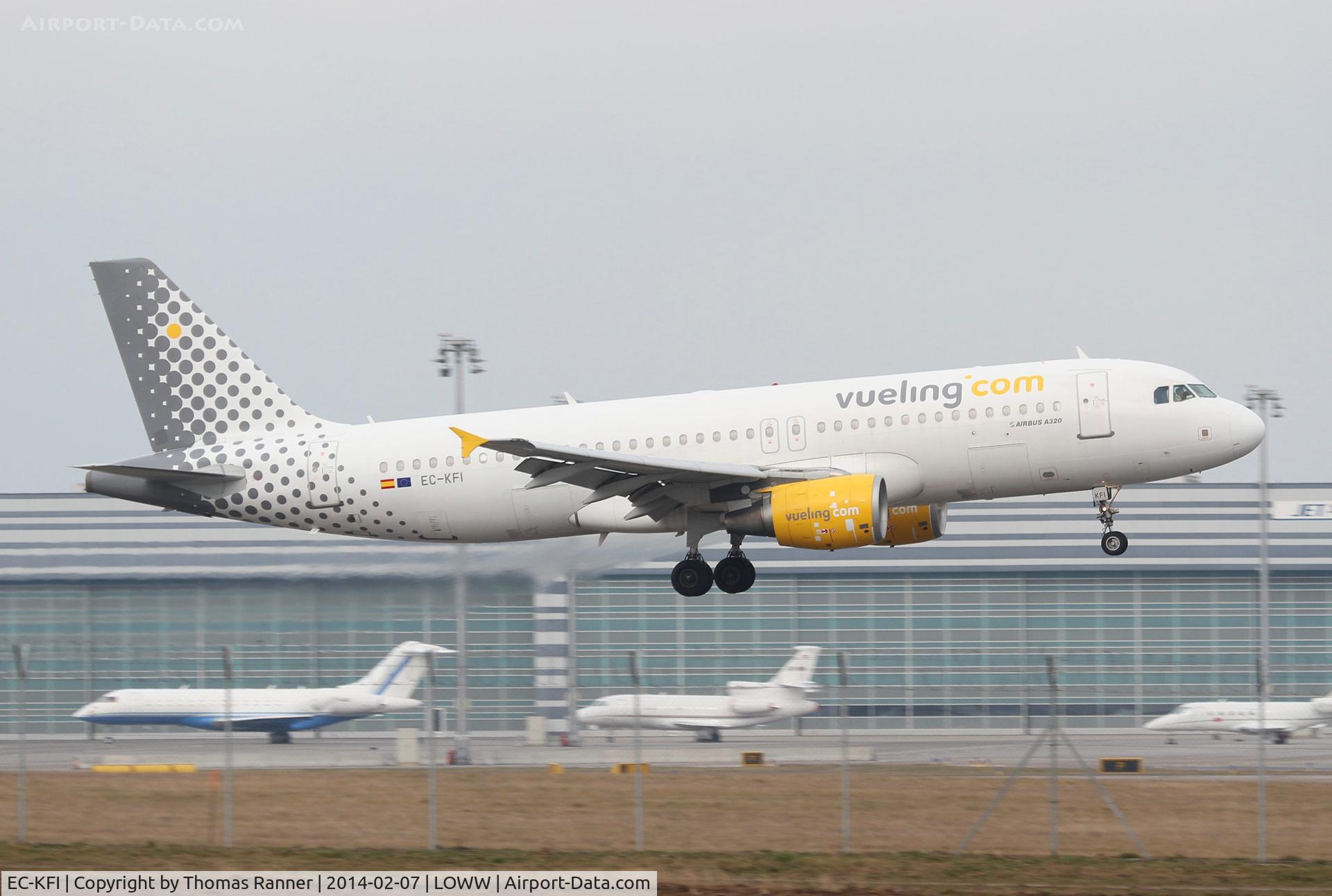 EC-KFI, 2007 Airbus A320-216 C/N 3174, Vueling A320