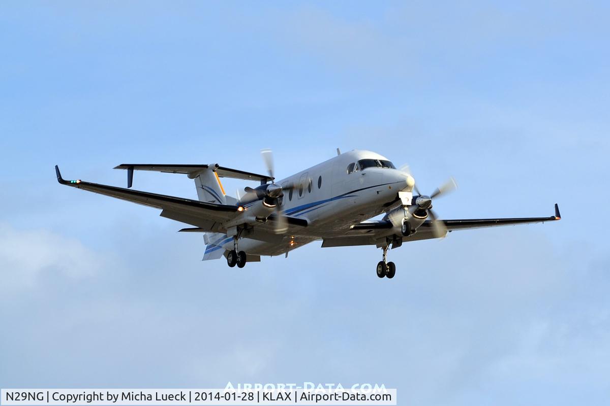 N29NG, 1997 Beech 1900D C/N UE-303, At LAX