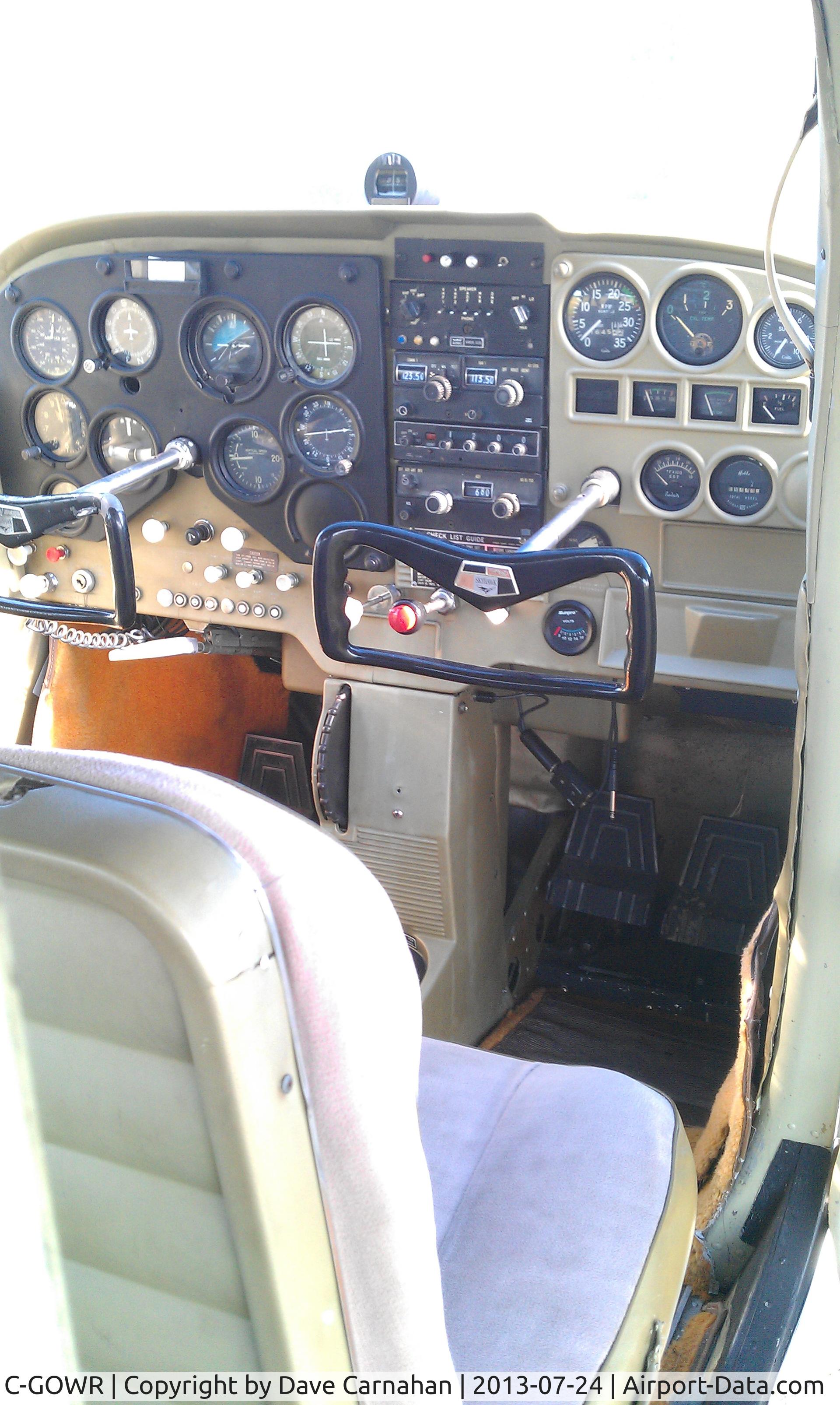 C-GOWR, 1966 Cessna 172G C/N 17253748, C-GOWR instrument panel.