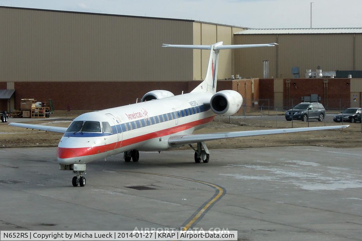 N652RS, 2001 Embraer ERJ-145LR (EMB-145LR) C/N 145432, At Rapid City
