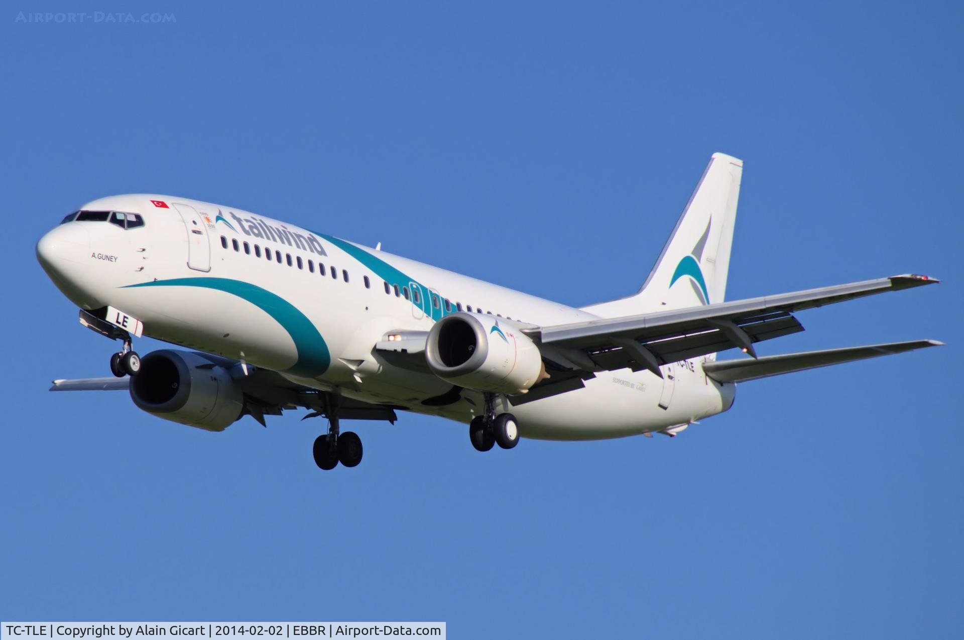 TC-TLE, 1997 Boeing 737-4Q8 C/N 27628, Landing