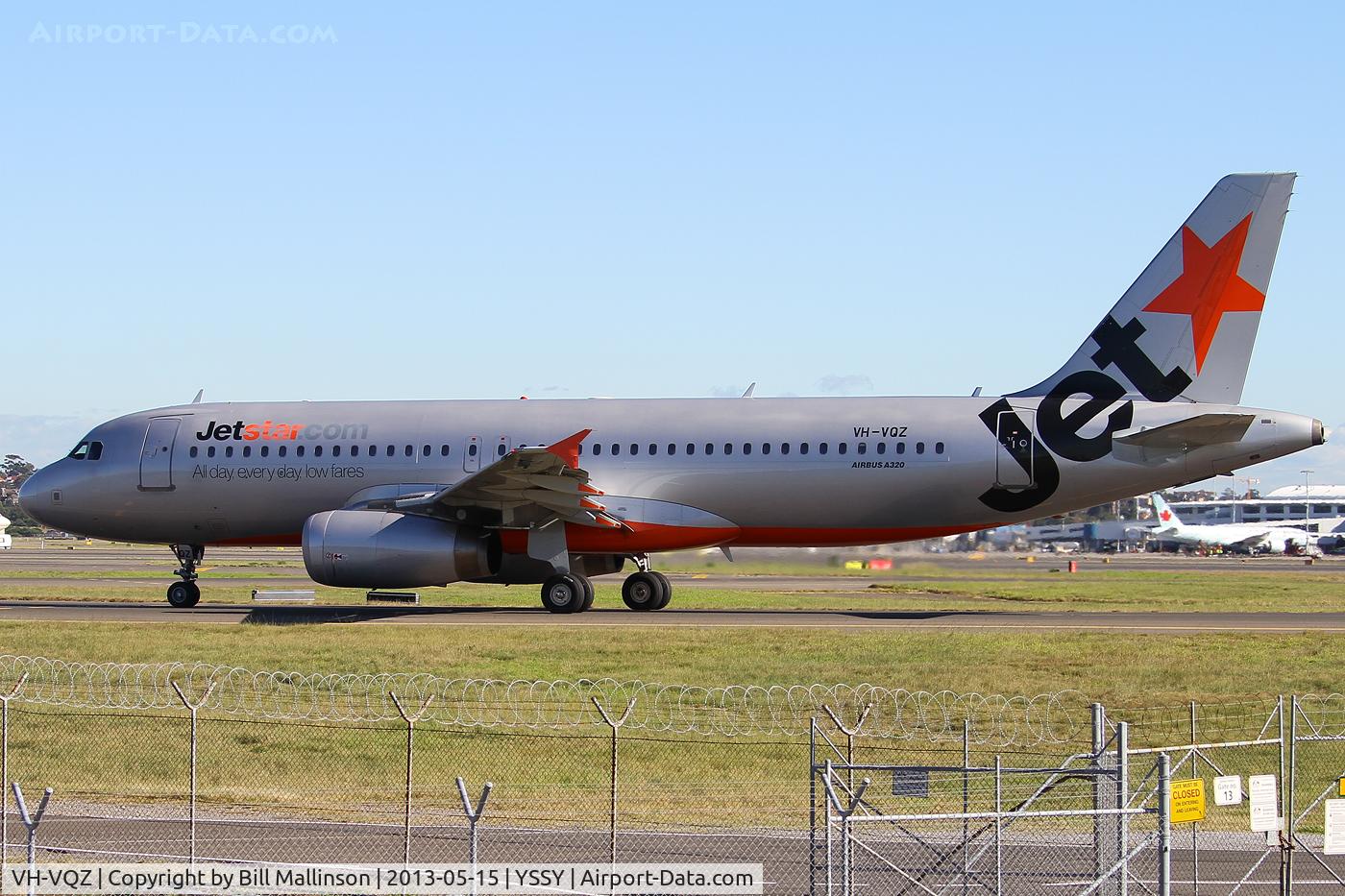 VH-VQZ, 2004 Airbus A320-232 C/N 2292, TAXI TO 16L