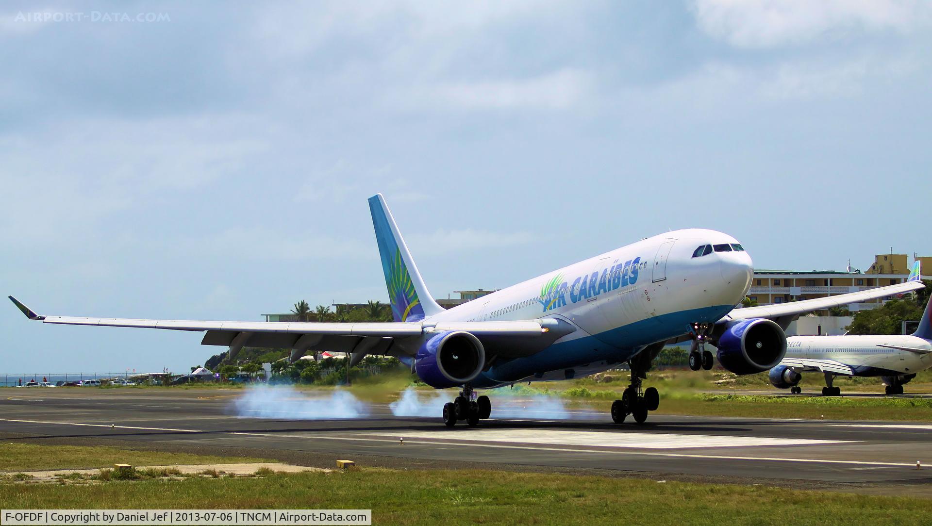 F-OFDF, 1999 Airbus A330-223 C/N 253, F-OFDF