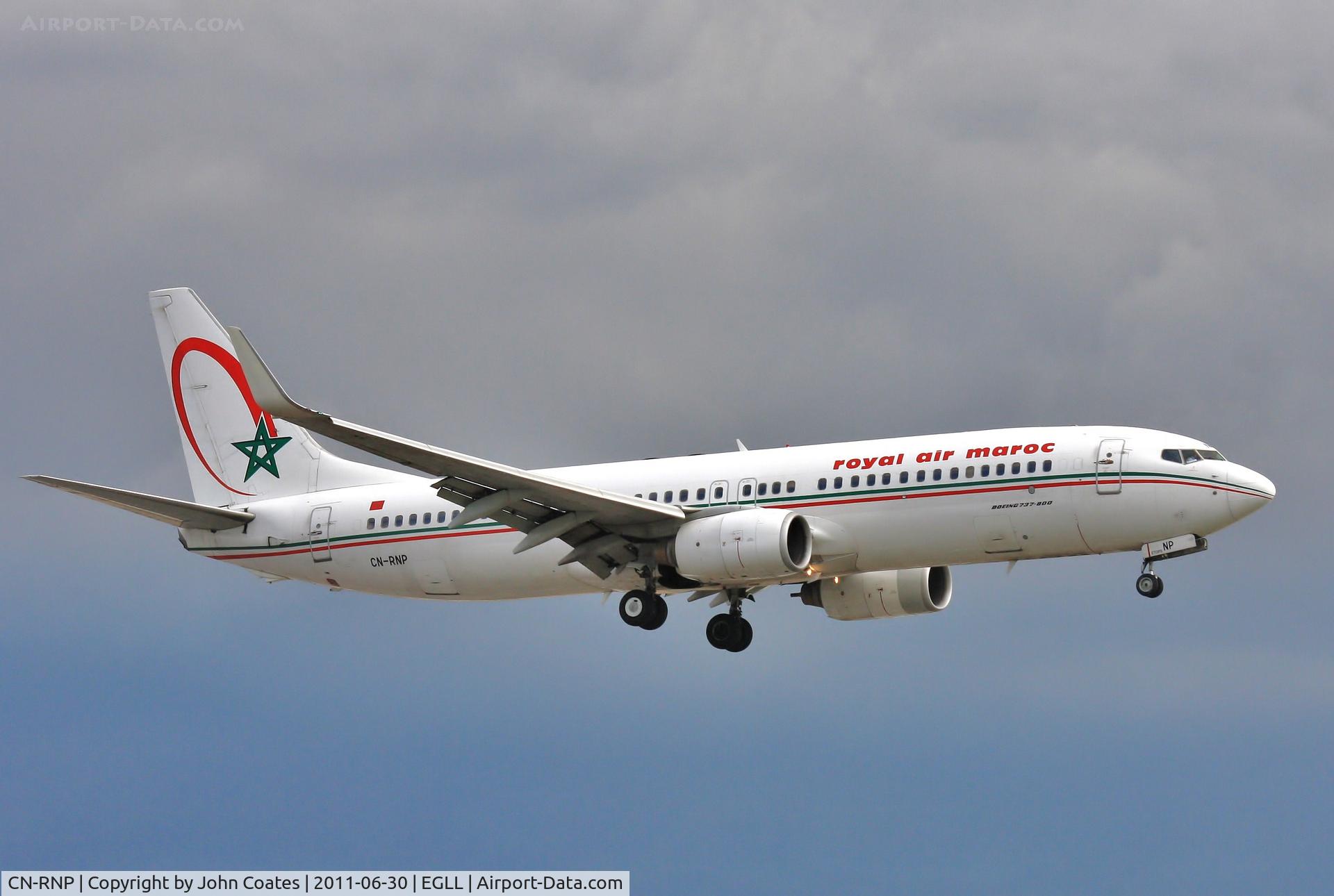 CN-RNP, 2000 Boeing 737-8B6 C/N 28983, Finals to 27R