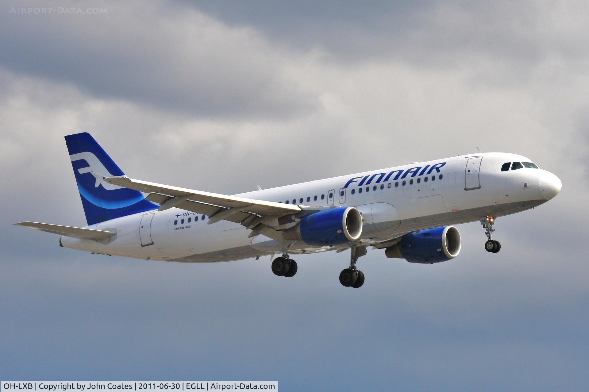 OH-LXB, 2001 Airbus A320-214 C/N 1470, Finals to 27R