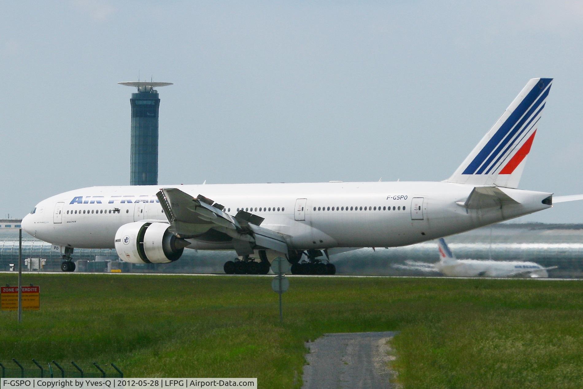 F-GSPO, 2001 Boeing 777-228/ER C/N 30614, Boeing 777-228 (ER), Max reverse thrust landing Rwy 26L, Roissy Charles De Gaulle Airport (LFPG-CDG)