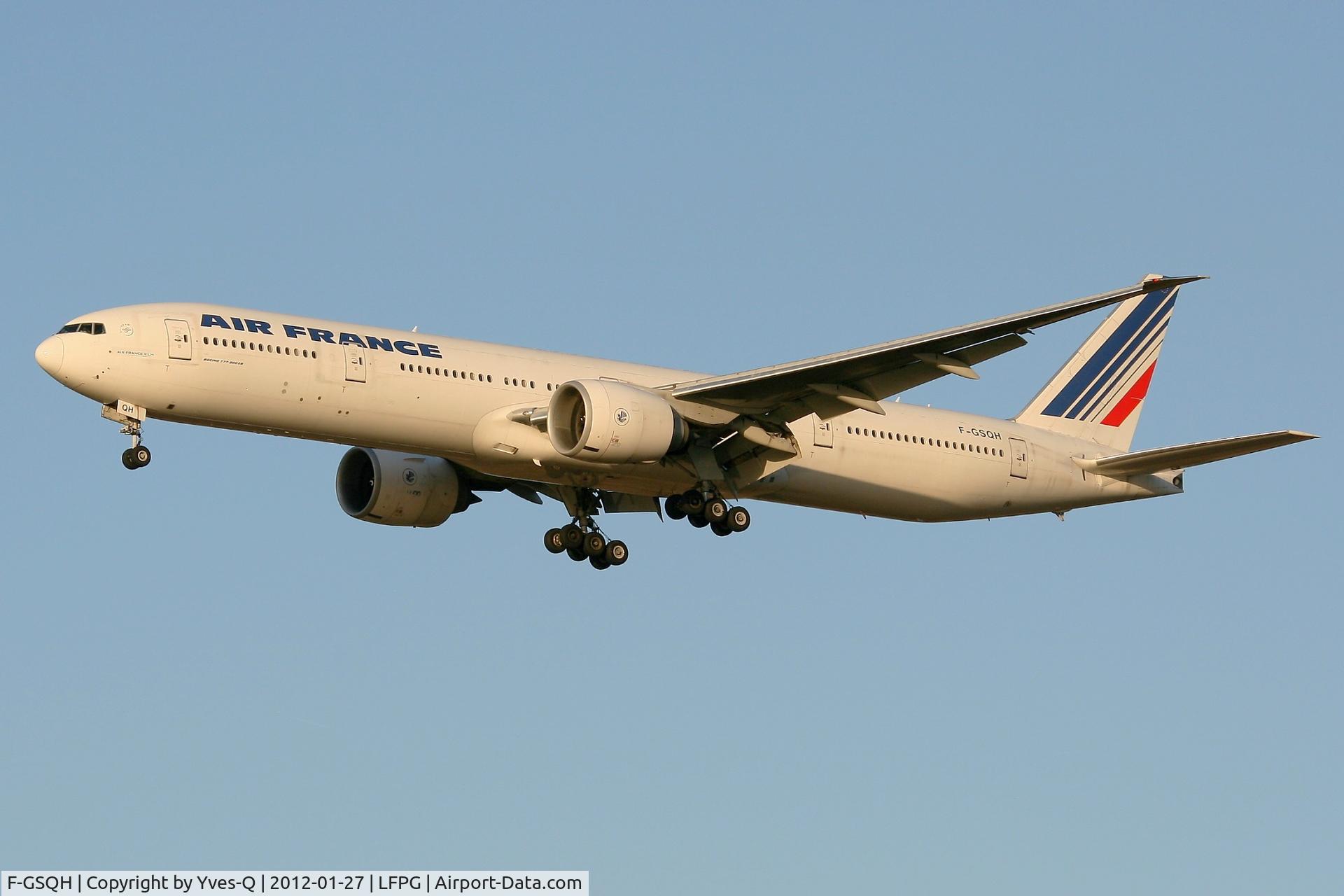 F-GSQH, 2005 Boeing 777-328/ER C/N 32711, Boing 777-328ER, Short Approach Rwy 26L, Roissy Charles De Gaulle Airport (LFPG-CDG)