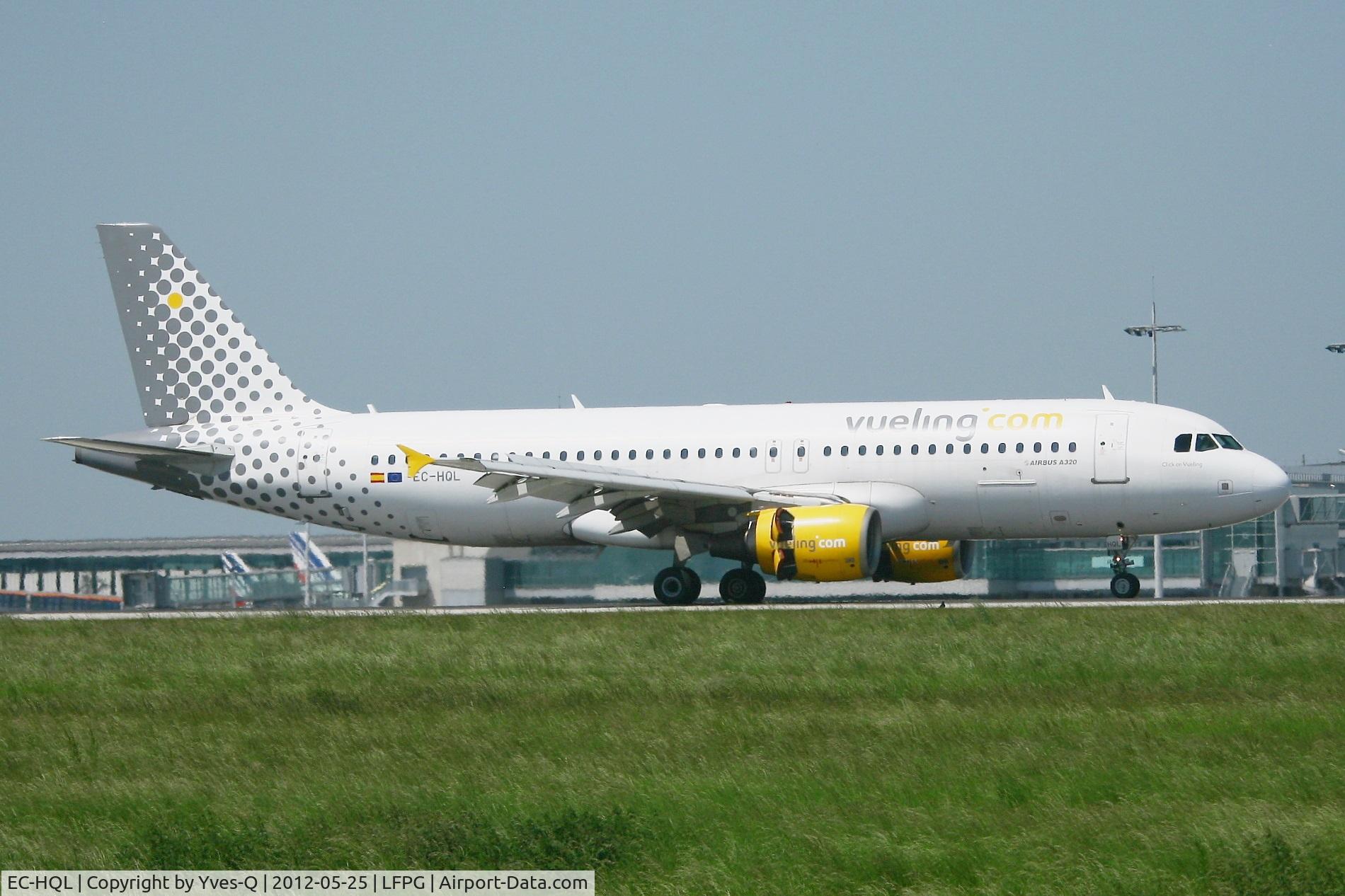 EC-HQL, 2001 Airbus A320-214 C/N 1461, Airbus A320-214, Landing Rwy 08R, Roissy Charles De Gaulle Airport (LFPG-CDG)