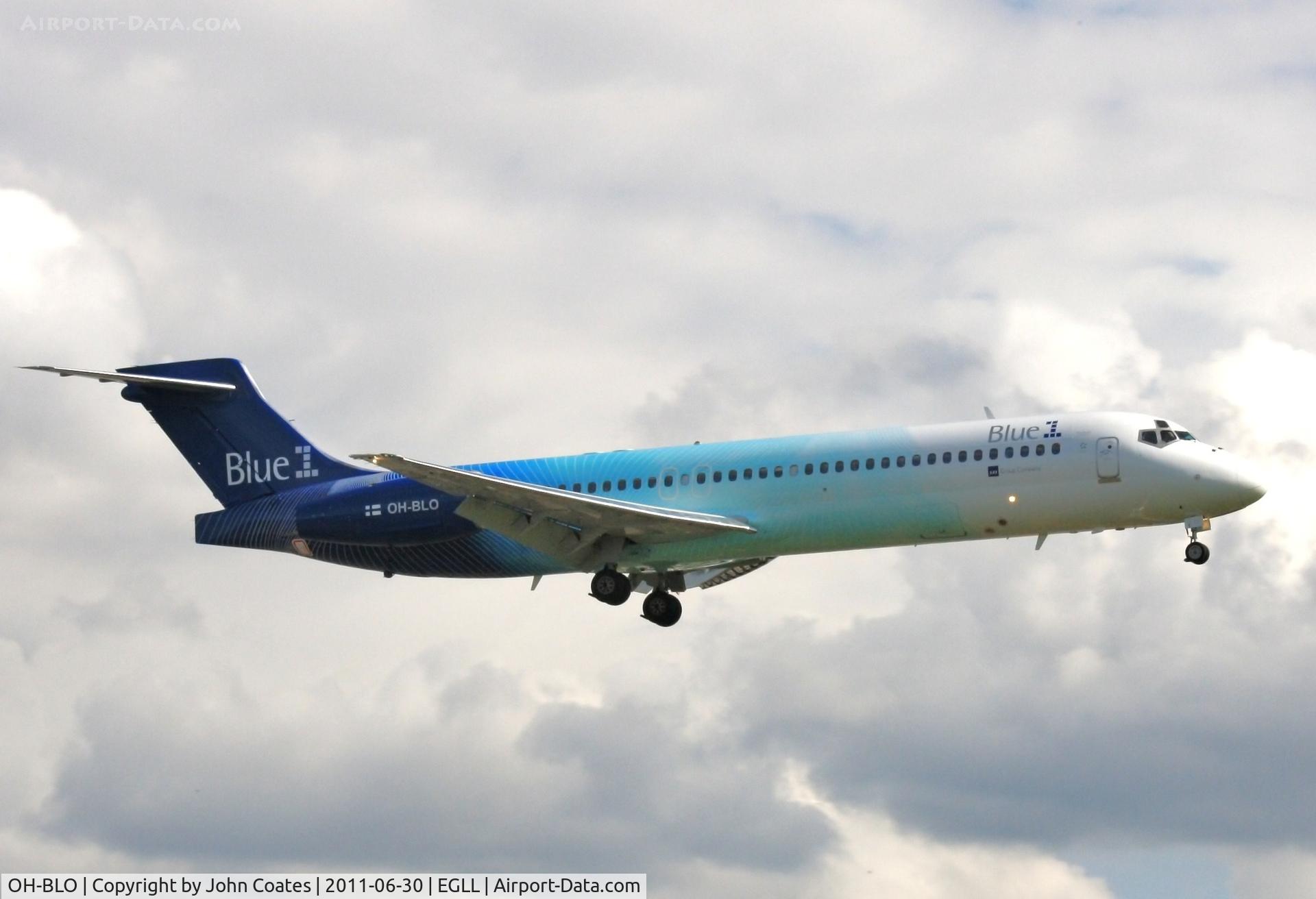 OH-BLO, 1999 Boeing 717-2K9 C/N 55056, Evening finals to 27R