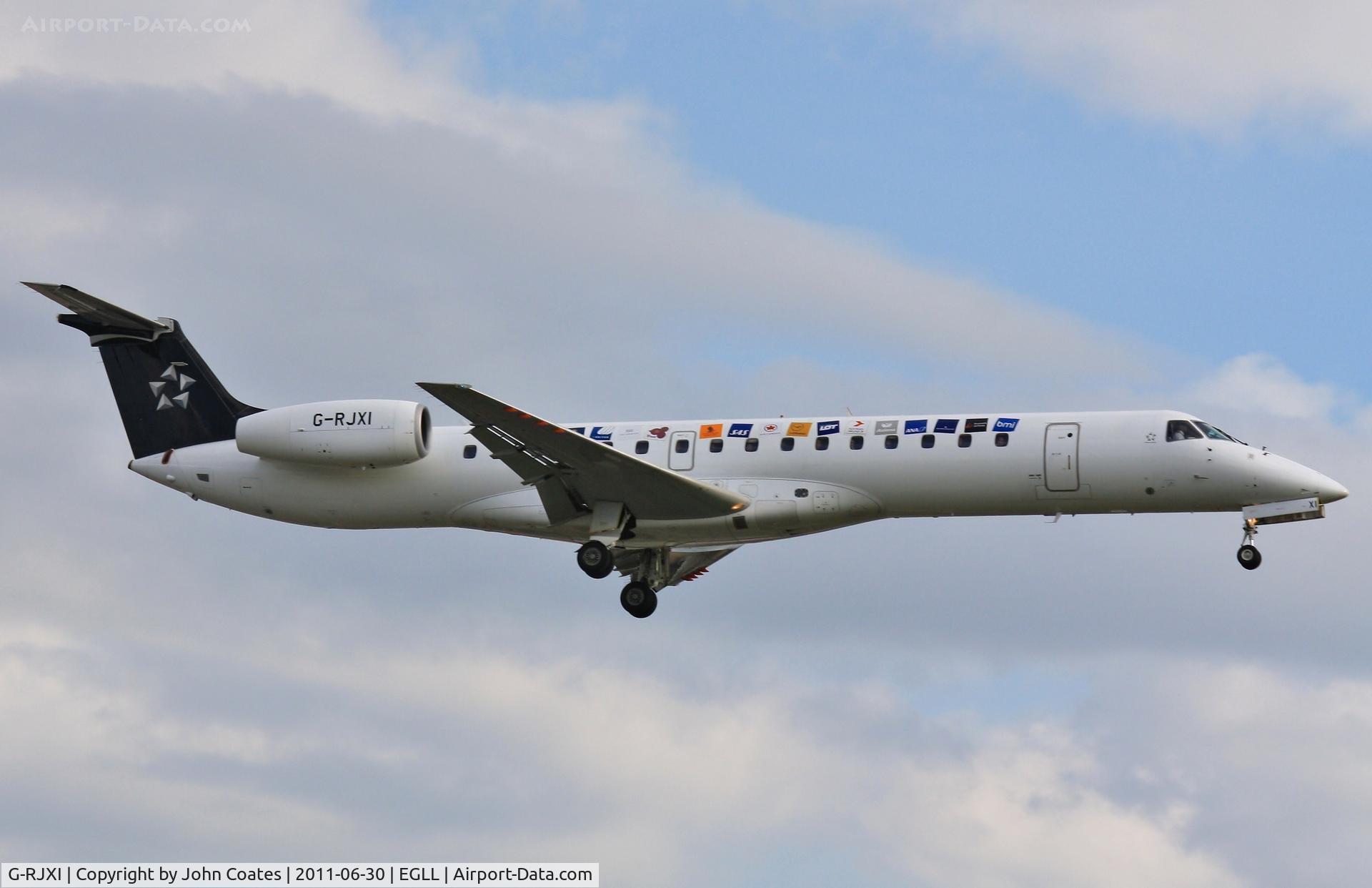 G-RJXI, 2001 Embraer EMB-145EP (ERJ-145EP) C/N 145454, Finals to 27R