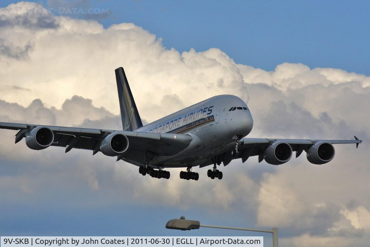 9V-SKB, 2006 Airbus A380-841 C/N 005, On approach to 27R