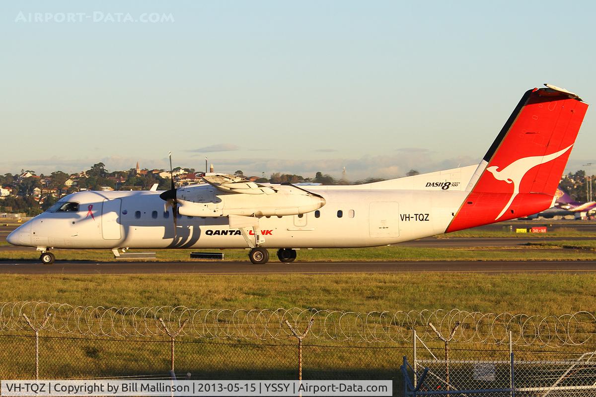 VH-TQZ, 2000 De Havilland Canada DHC-8-315Q Dash 8 C/N 555, TAXI TO 34R