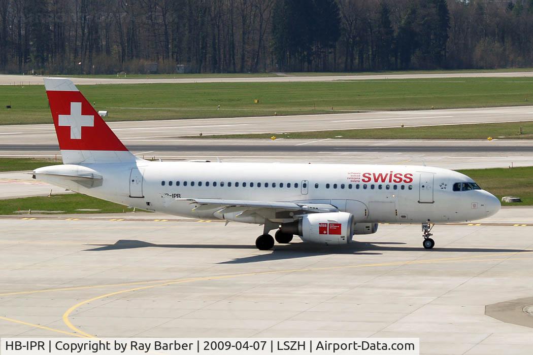 HB-IPR, 1999 Airbus A319-112 C/N 1018, Airbus A319-112 [1018] (Swiss International Air Lines) Zurich~HB 07/04/2009