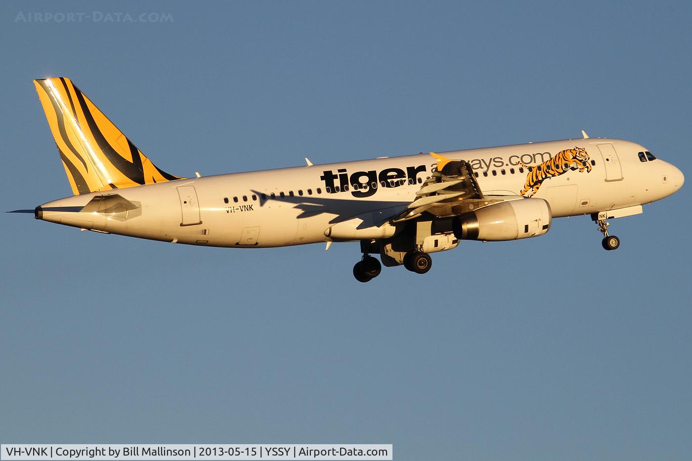 VH-VNK, 2009 Airbus A320-232 C/N 3986, AWAY  FROM 34L