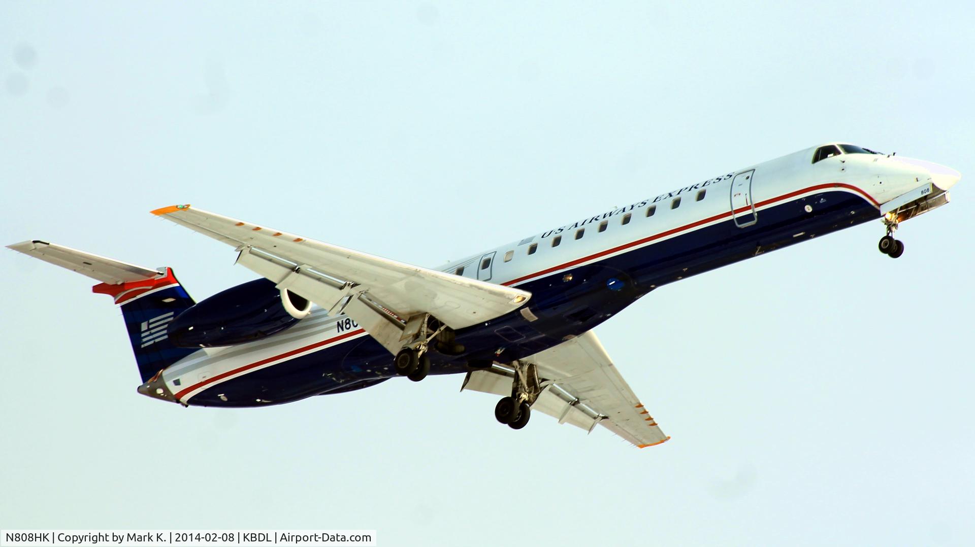 N808HK, 1999 Embraer EMB-145EP (ERJ-145EP) C/N 145157, Trans States 3516, an Embraer EMB-145EP, on final for runway 24 from Pittsburgh, Pennsylvania (KPIT).