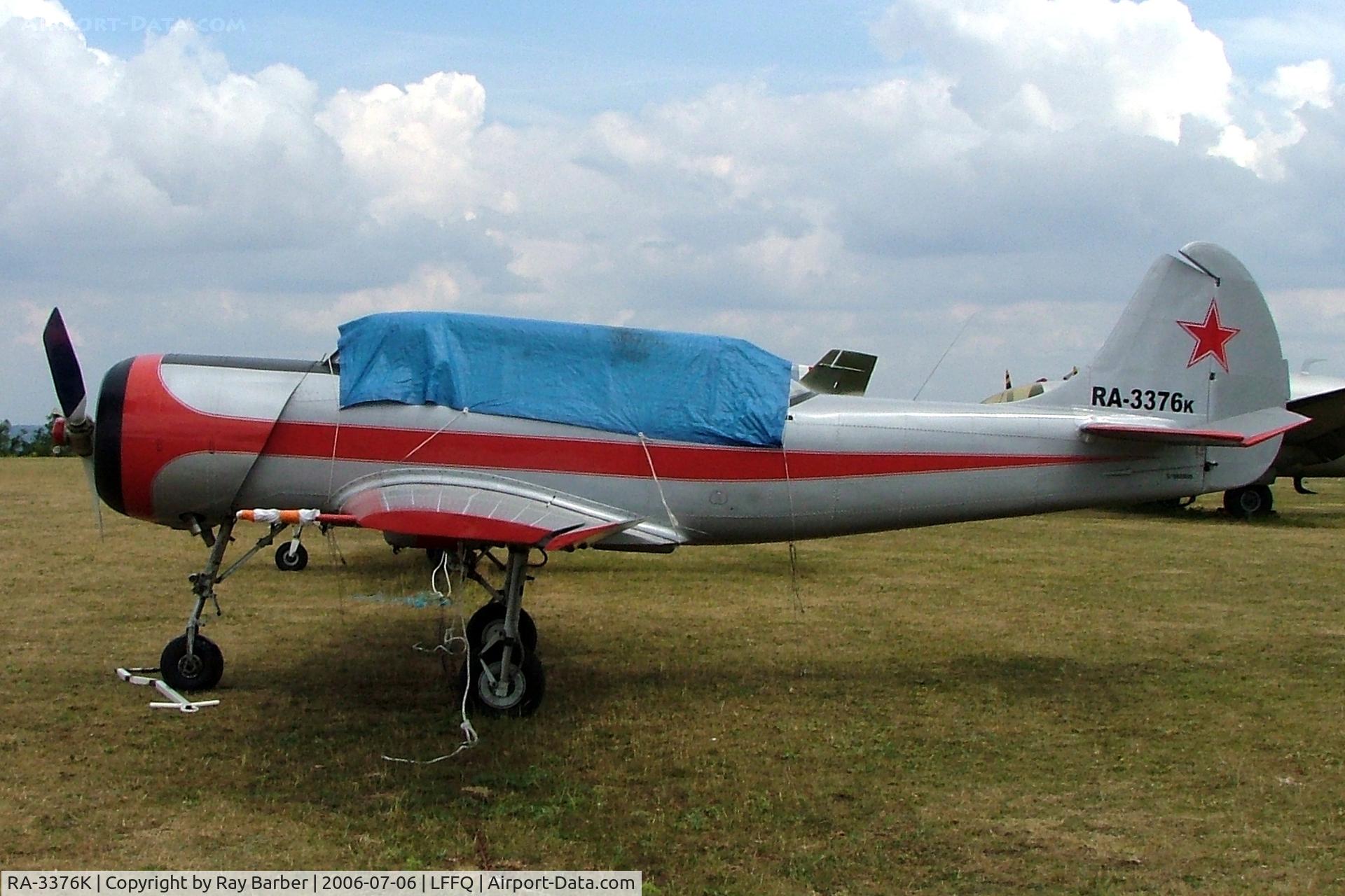 RA-3376K, 1988 Yakovlev Yak-52 C/N 888808, Yakovlev Yak-52 [888808] La Ferte Alais~F 06/07/2006