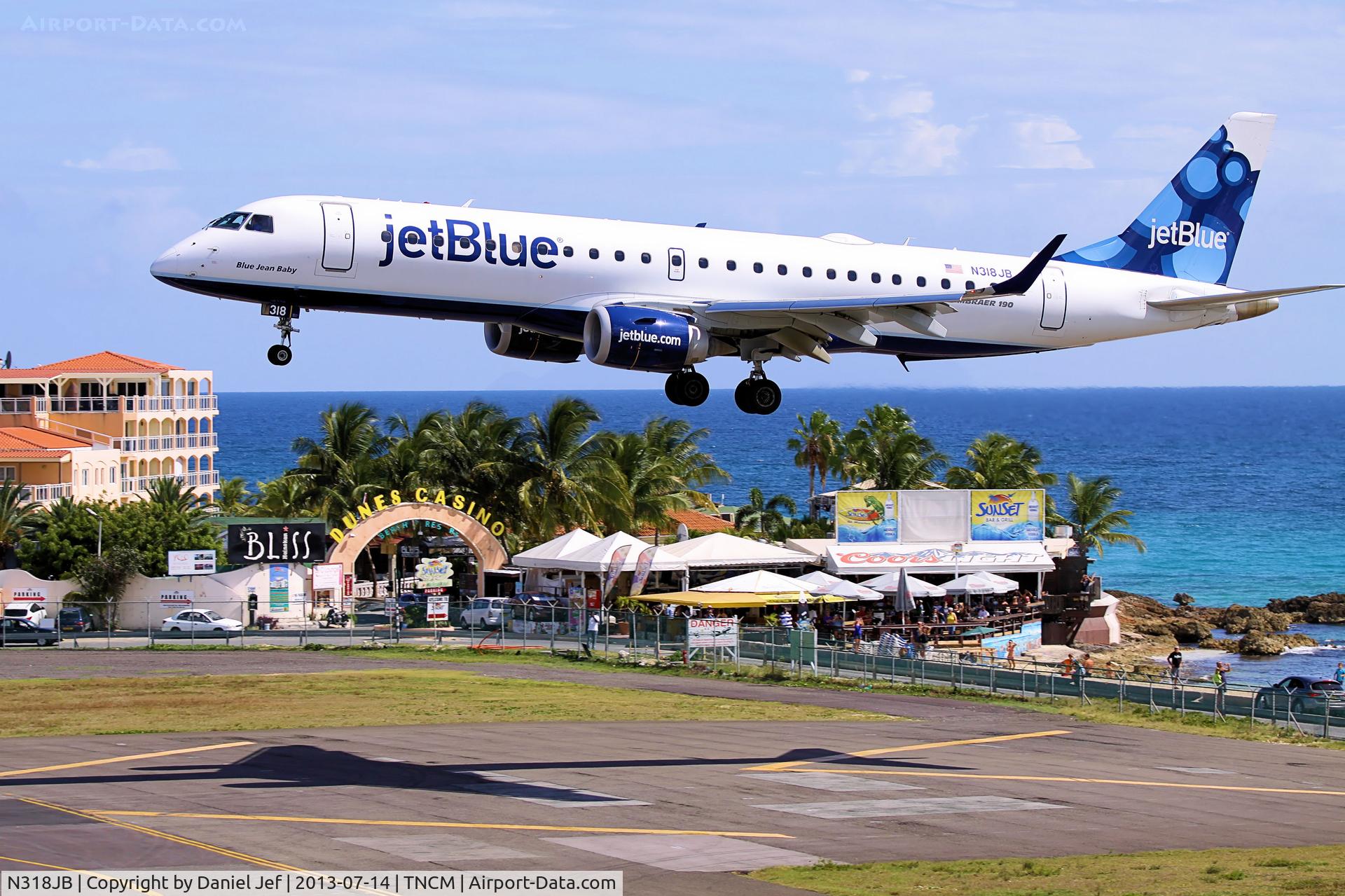 N318JB, 2010 Embraer ERJ-190-100 IGW 190AR C/N 19000364, N318JB