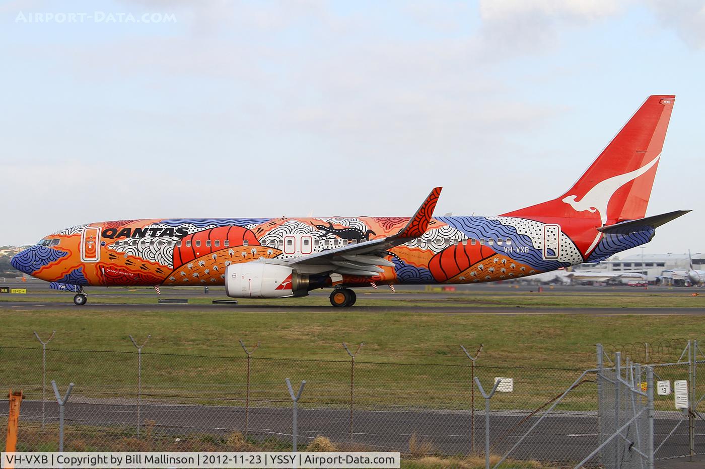 VH-VXB, 2001 Boeing 737-838 C/N 30101, COLOURFUL