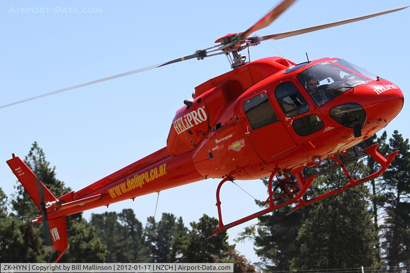 ZK-HYN, Aerospatiale AS-355F-1 Ecureuil 2 C/N 5286, ABOUT TO LAND