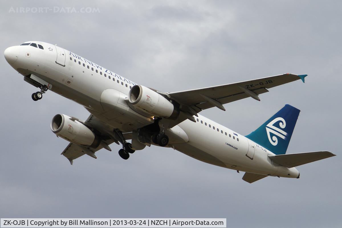 ZK-OJB, 2003 Airbus A320-232 C/N 2090, away from 02