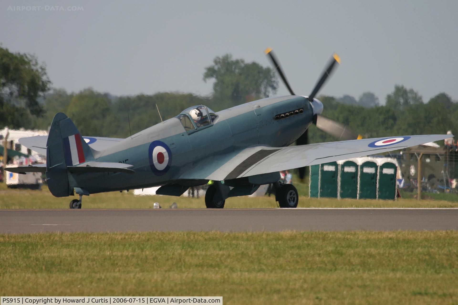 PS915, 1945 Supermarine 389 Spitfire PR.XIX C/N 6S/585121, RIAT 2006. BBMF.