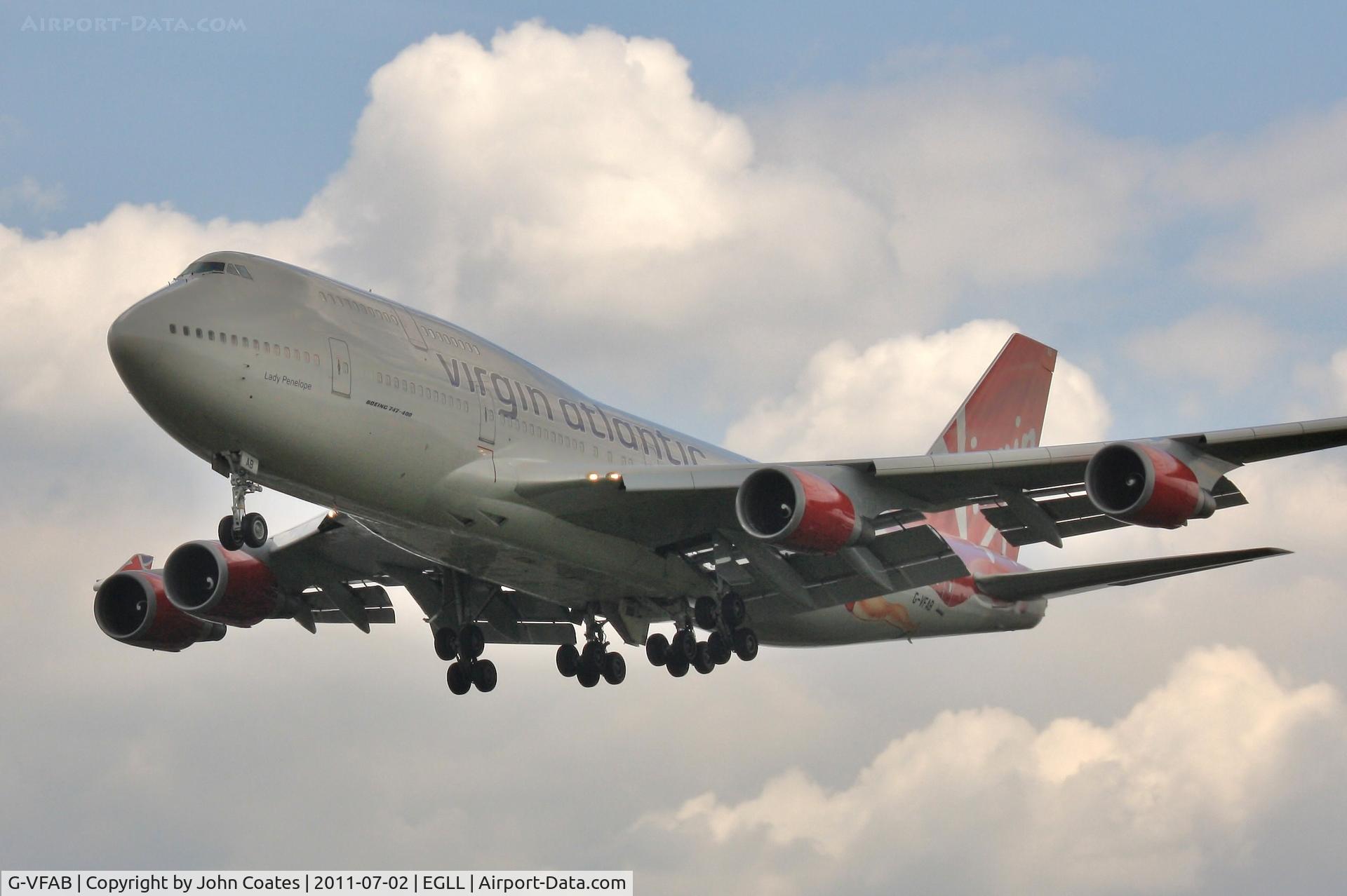 G-VFAB, 1994 Boeing 747-4Q8 C/N 24958, Finals to 27L