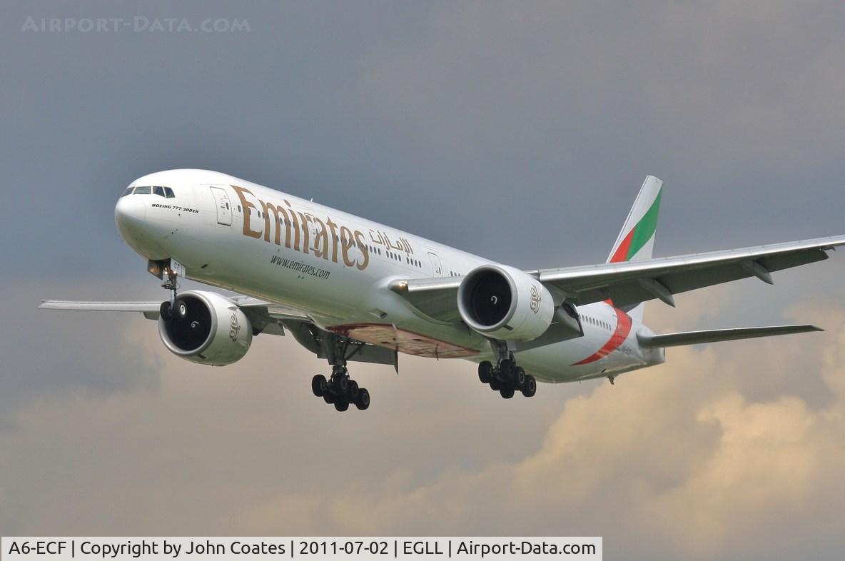A6-ECF, 2007 Boeing 777-36H/ER C/N 35574, Finals to 27L