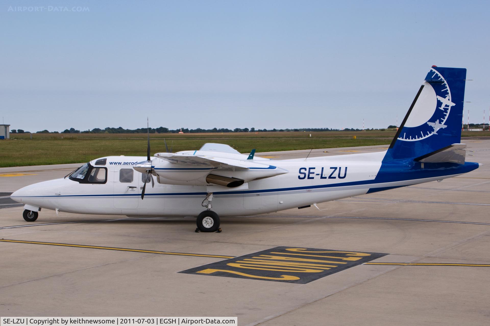 SE-LZU, 1973 Rockwell 690A Turbo Commander Turbo Commander C/N 11121, Nice visitor, sitting in the sun !
