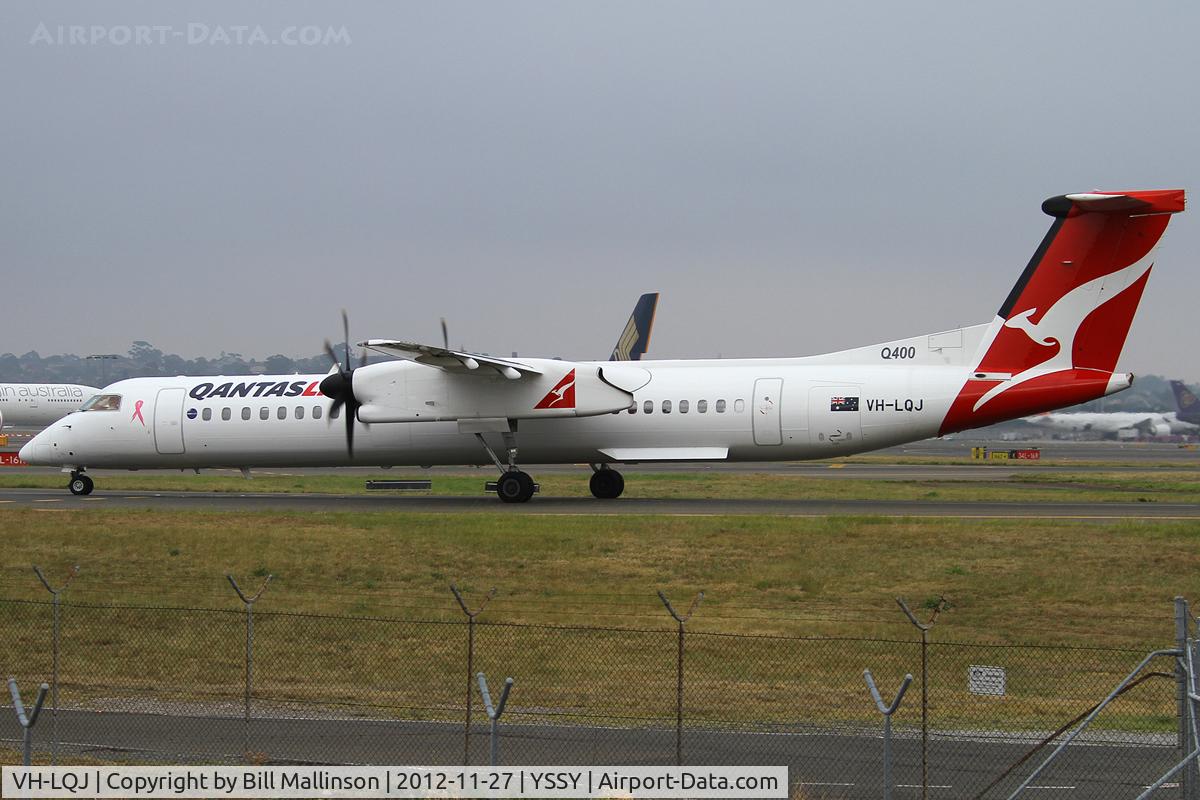 VH-LQJ, 2012 Bombardier DHC-8-402 Dash 8 C/N 4414, TAXIING TO 34R