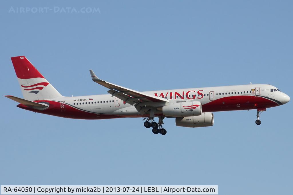 RA-64050, 2009 Tupolev Tu-204-100V C/N 145074-64050, Landing