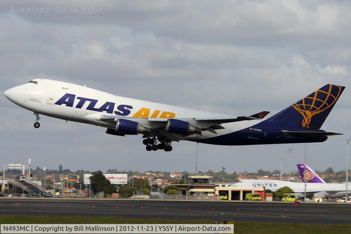 N493MC, 1998 Boeing 747-47UF C/N 29254, rotating from 16R