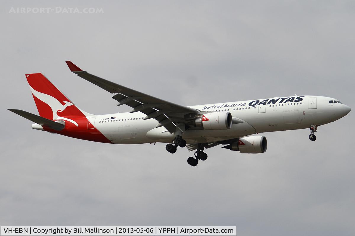 VH-EBN, 2010 Airbus A330-202 C/N 1094, finals to 21
