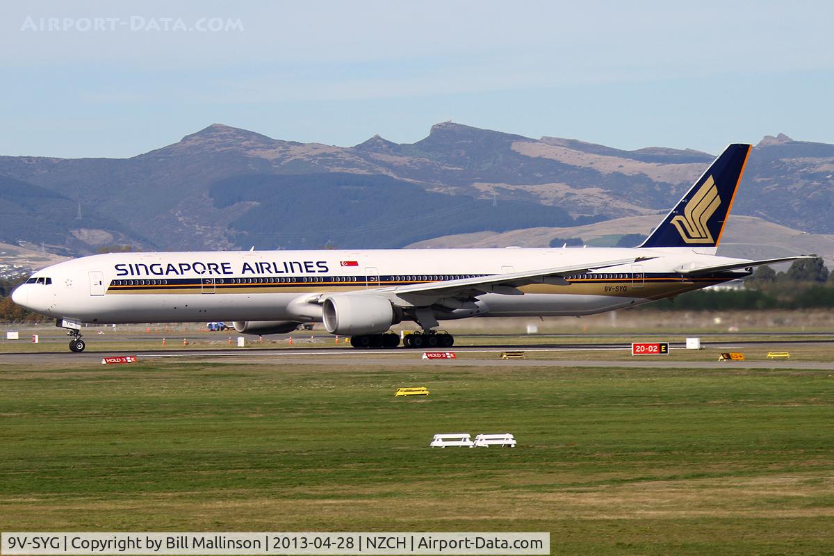9V-SYG, 2001 Boeing 777-312 C/N 28528, rolling on 02 as SQ298 to SIN