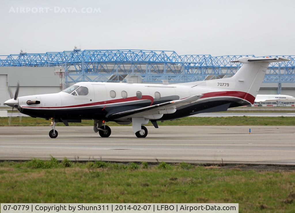 07-0779, 2007 Pilatus PC-12/47 C/N 779, Taxiing to the General Aviation area for refuelling...