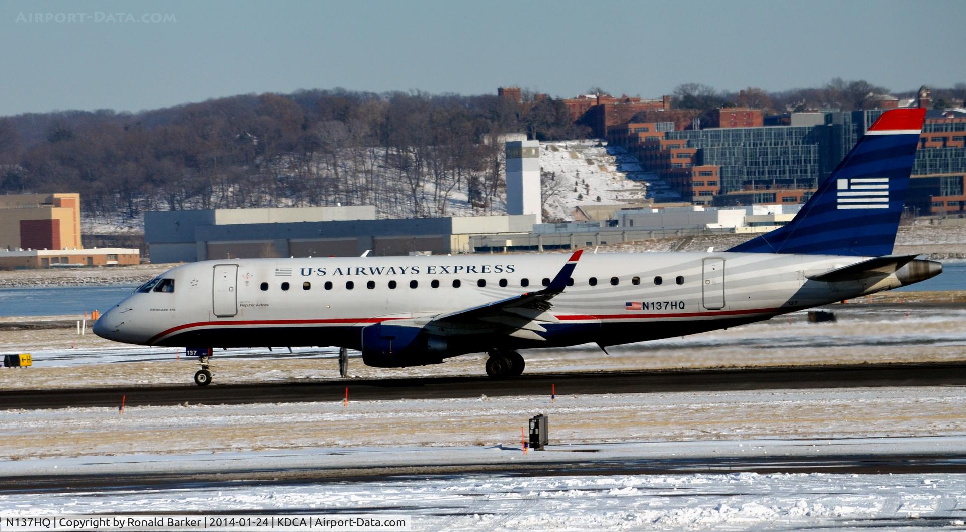N137HQ, 2008 Embraer 175LR (ERJ-170-200LR) C/N 17000231, Takeoff roll National