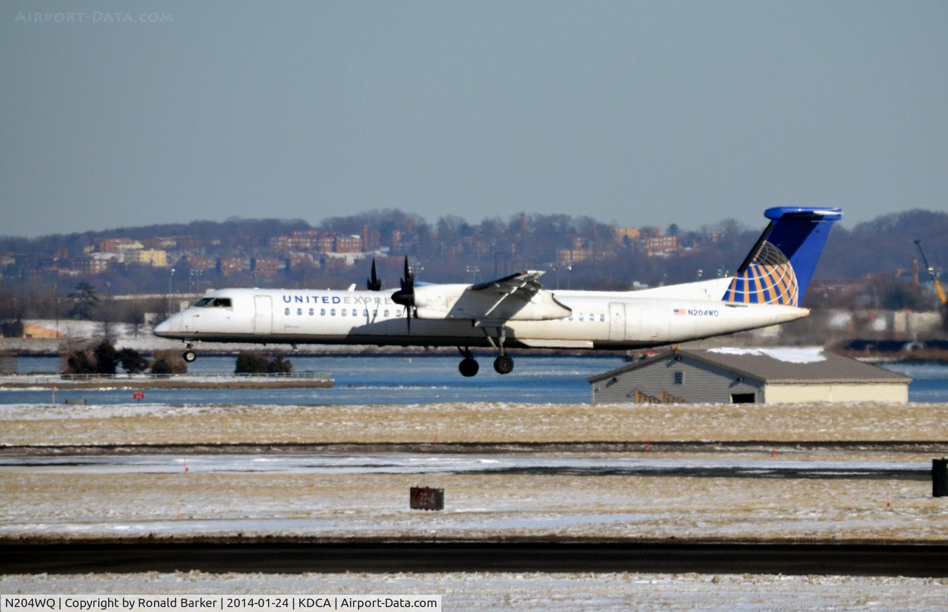 N204WQ, 2008 Bombardier DHC-8-402 Dash 8 C/N 4204, Landing National