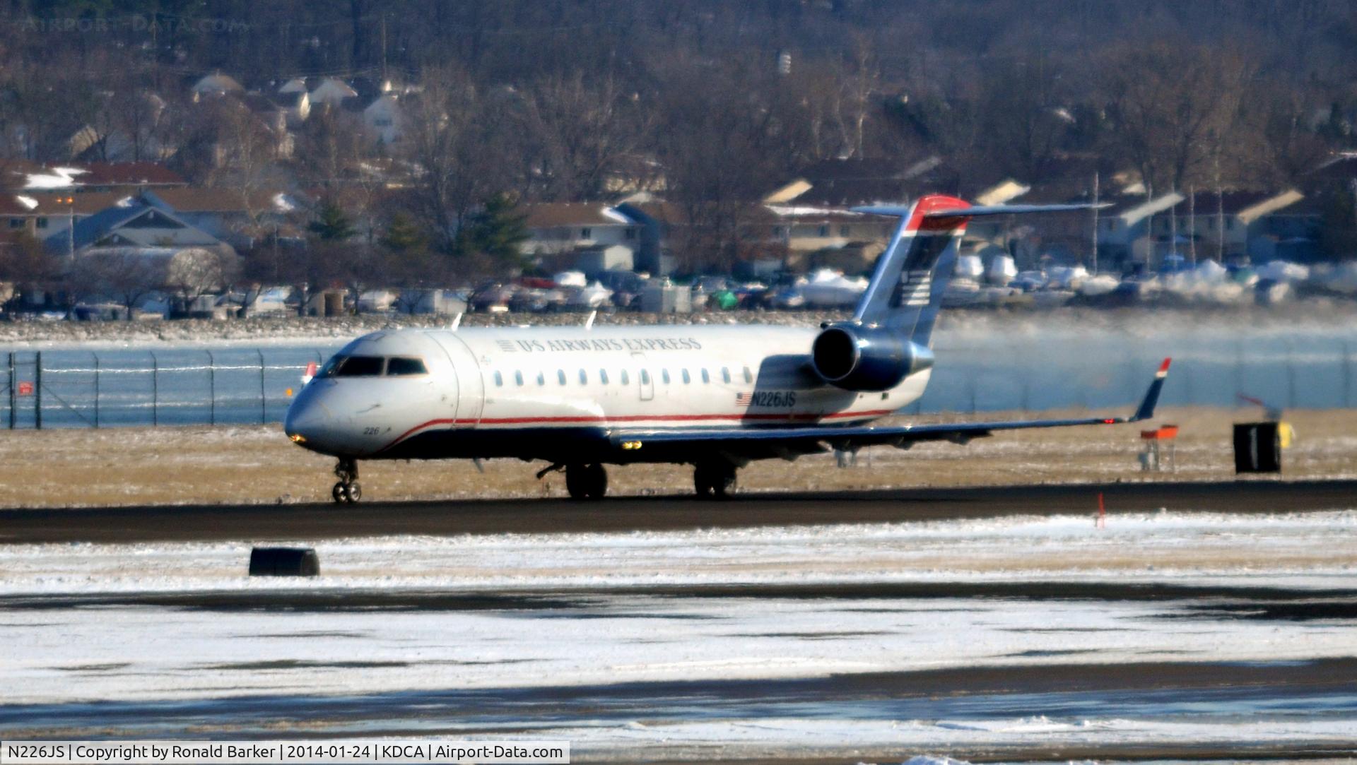 N226JS, 2004 Bombardier CRJ-200ER (CL-600-2B19) C/N 7895, Takeoff National